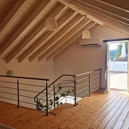 Lemontree House Set In The Countryside. Villa