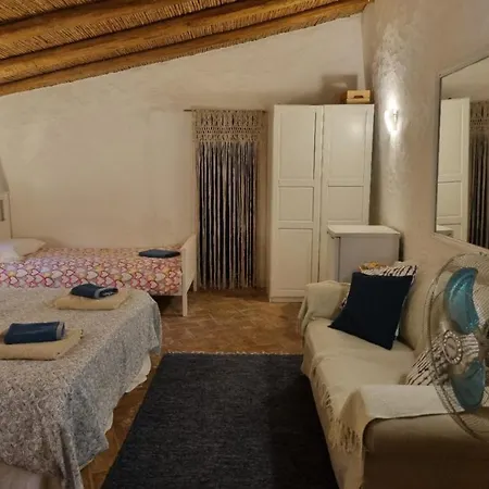Вилла Lemontree House Set In The Countryside. *