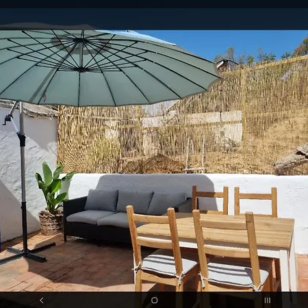 Lemontree House Set In The Countryside. Agua de Tabuas